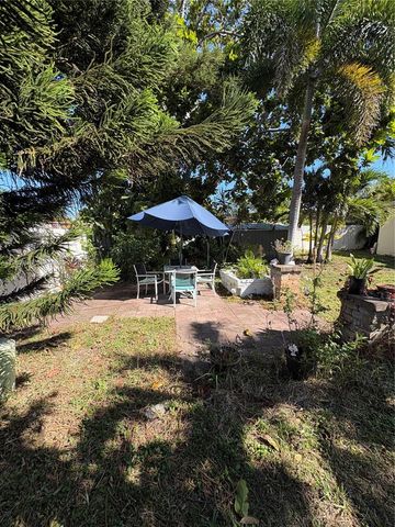 1655 NE 175th St, North Miami Beach, FL 33162