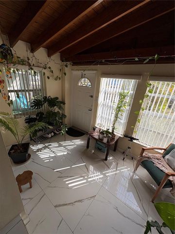 1655 NE 175th St, North Miami Beach, FL 33162