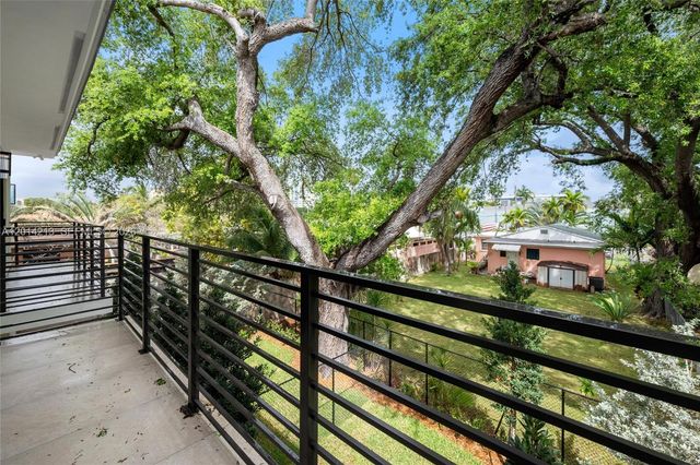 2745 SW 23 Terrace, Miami, FL 33145