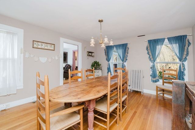 429 South St, Holliston, MA 01746