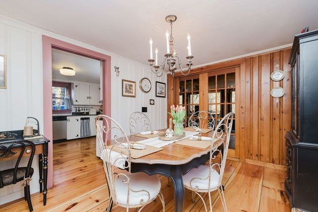 429 South St, Holliston, MA 01746