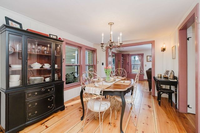 429 South St, Holliston, MA 01746