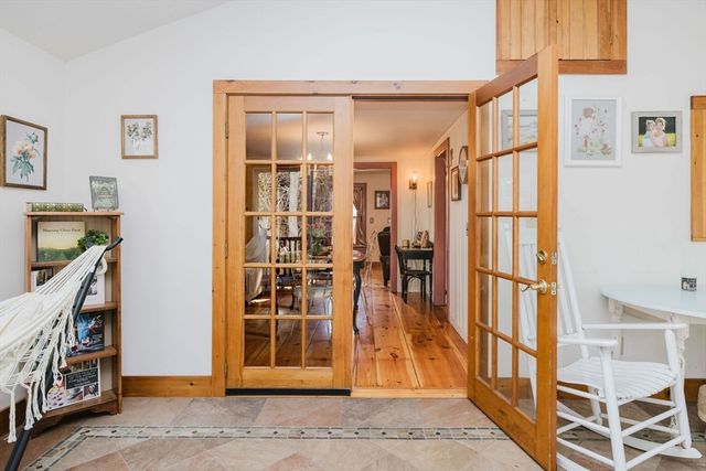 429 South St, Holliston, MA 01746