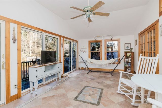 429 South St, Holliston, MA 01746