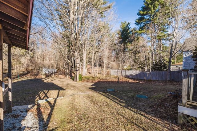 429 South St, Holliston, MA 01746