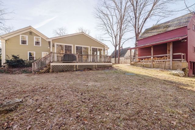 429 South St, Holliston, MA 01746