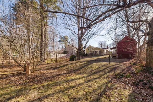 429 South St, Holliston, MA 01746