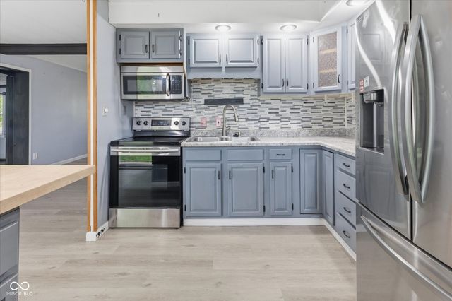 651 N Indiana Street, Mooresville, IN 46158