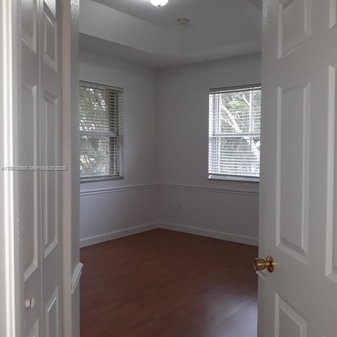 1398 NE 33rd Avenue 10825, Homestead, FL 33033
