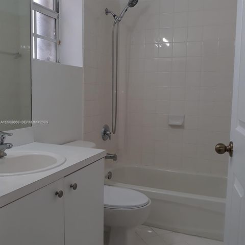 1398 NE 33rd Avenue 10825, Homestead, FL 33033