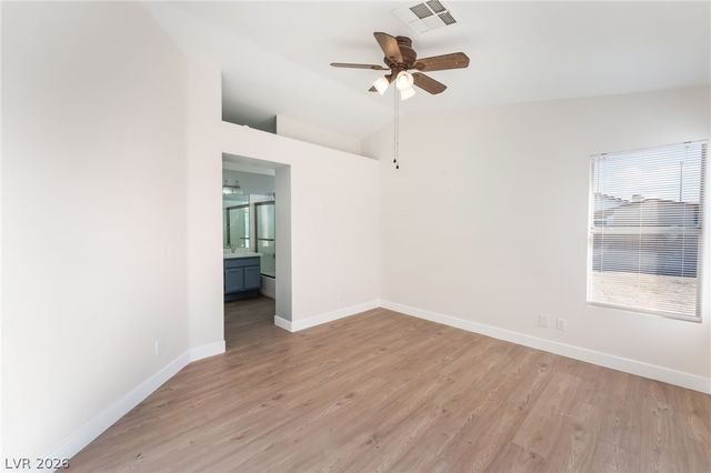 1240 Strike Jumper Court, Las Vegas, NV 89108