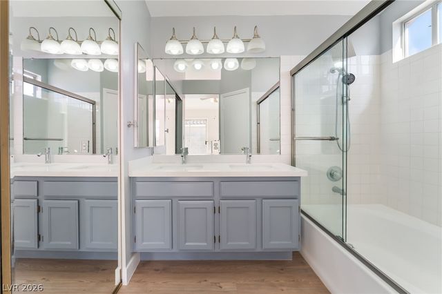 1240 Strike Jumper Court, Las Vegas, NV 89108