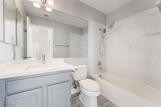 1240 Strike Jumper Court, Las Vegas, NV 89108