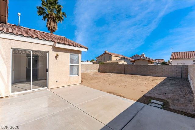 1240 Strike Jumper Court, Las Vegas, NV 89108