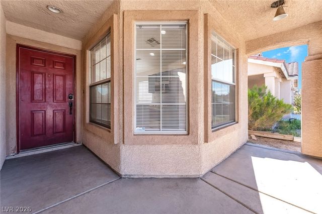 1240 Strike Jumper Court, Las Vegas, NV 89108
