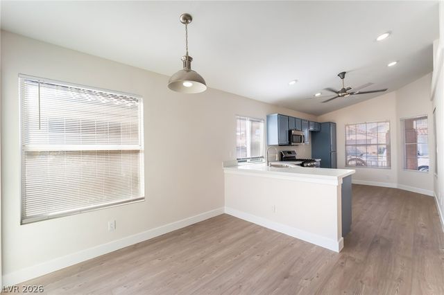 1240 Strike Jumper Court, Las Vegas, NV 89108