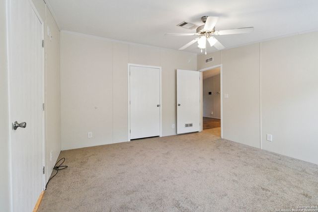279 Ute, Bandera, TX 78003