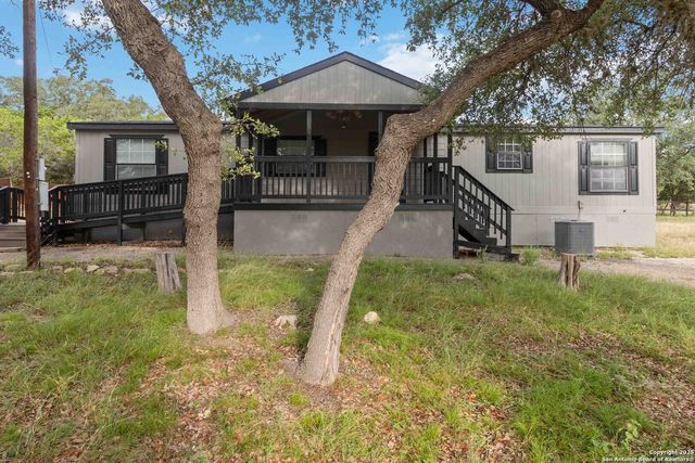 279 Ute, Bandera, TX 78003
