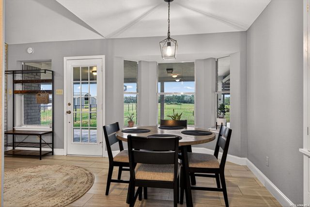 3727 Fm 467, Seguin, TX 78155
