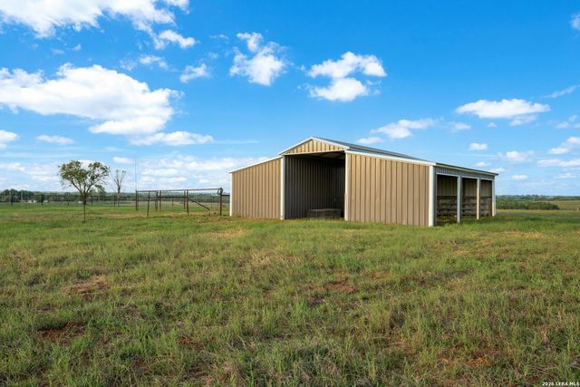 3727 Fm 467, Seguin, TX 78155