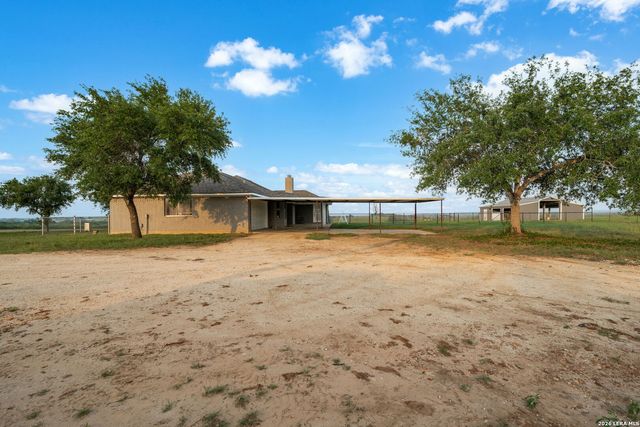 3727 Fm 467, Seguin, TX 78155