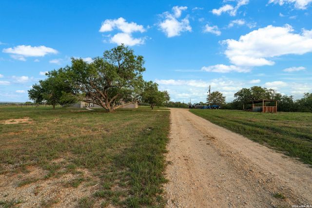 3727 Fm 467, Seguin, TX 78155
