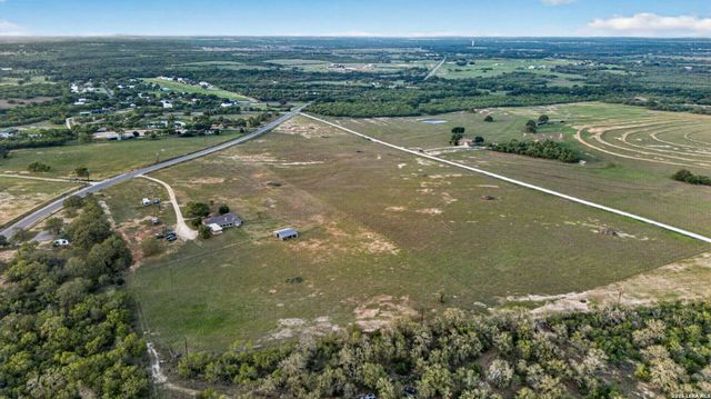 3727 Fm 467, Seguin, TX 78155