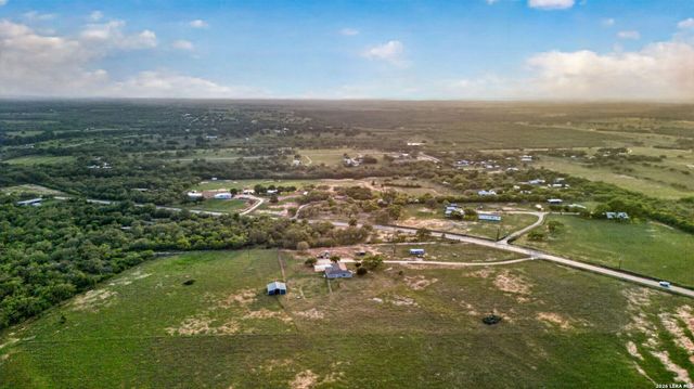 3727 Fm 467, Seguin, TX 78155