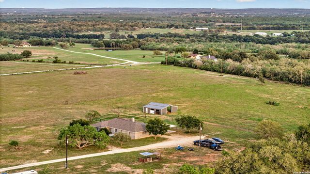 3727 Fm 467, Seguin, TX 78155