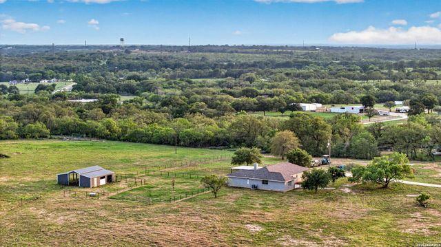 3727 Fm 467, Seguin, TX 78155