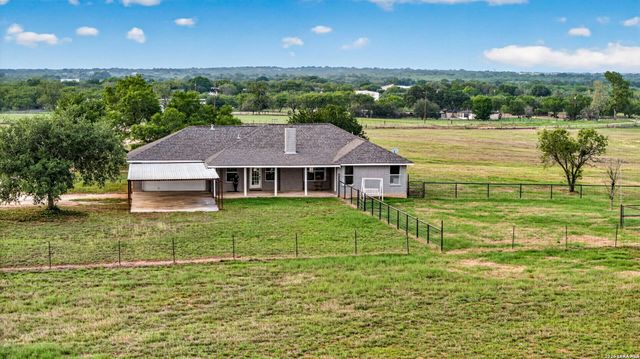 3727 Fm 467, Seguin, TX 78155