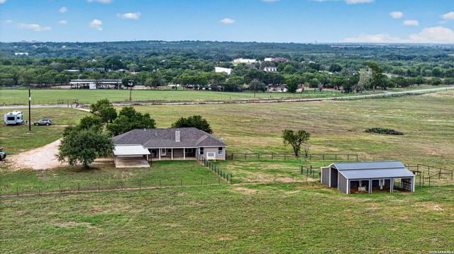 3727 Fm 467, Seguin, TX 78155