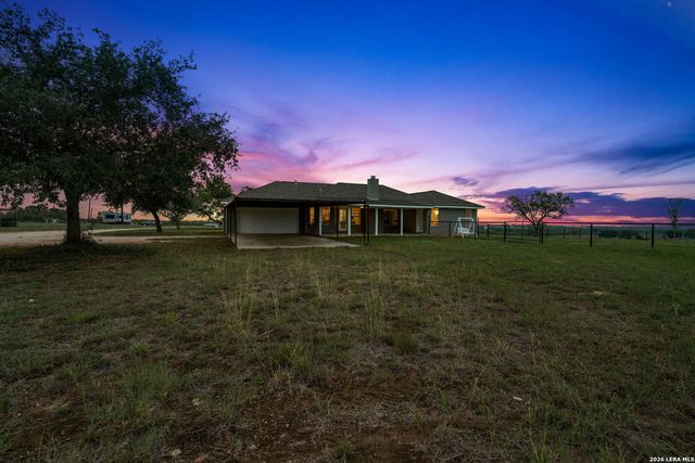 3727 Fm 467, Seguin, TX 78155