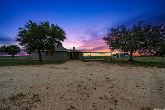 3727 Fm 467, Seguin, TX 78155