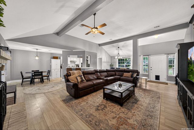3727 Fm 467, Seguin, TX 78155