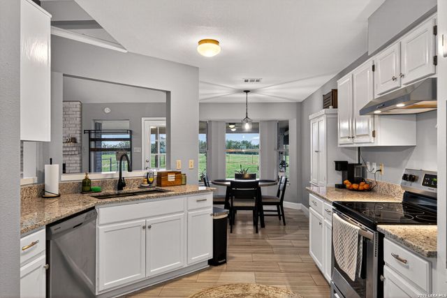 3727 Fm 467, Seguin, TX 78155