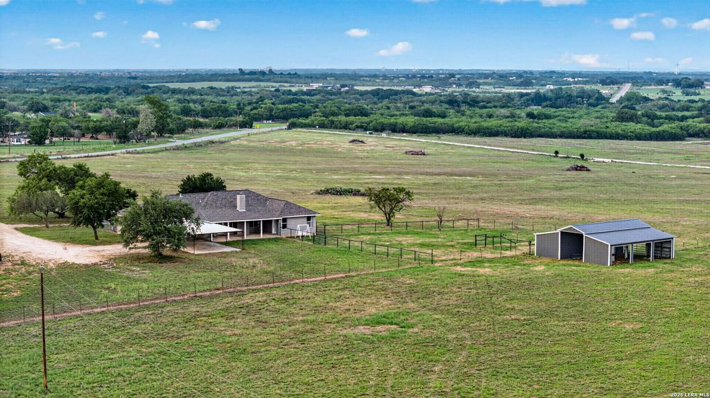 3727 Fm 467, Seguin, TX 78155