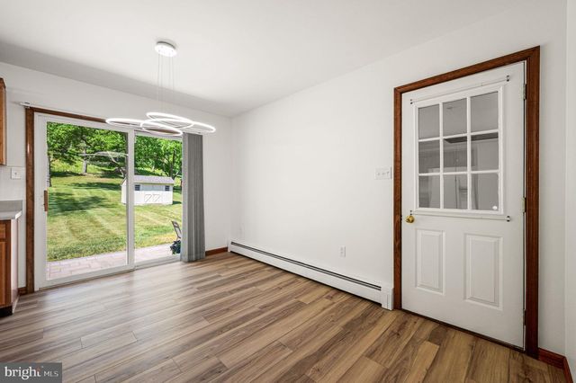 451 TOWNSHIP LINE RD, Bechtelsville, PA 19505