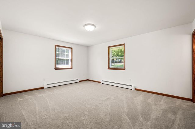 451 TOWNSHIP LINE RD, Bechtelsville, PA 19505