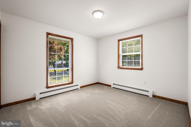 451 TOWNSHIP LINE RD, Bechtelsville, PA 19505