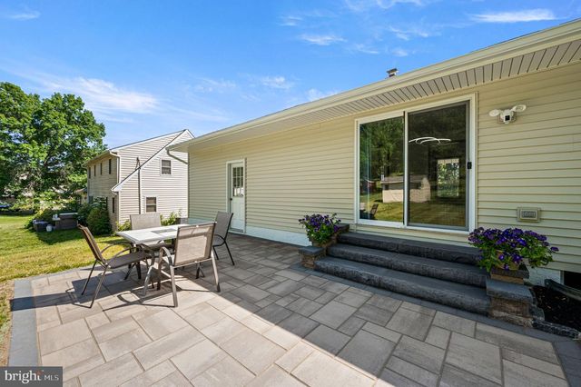 451 TOWNSHIP LINE RD, Bechtelsville, PA 19505