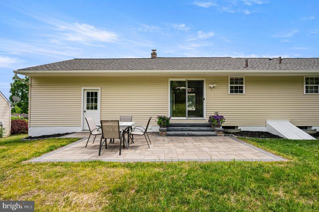 451 TOWNSHIP LINE RD, Bechtelsville, PA 19505