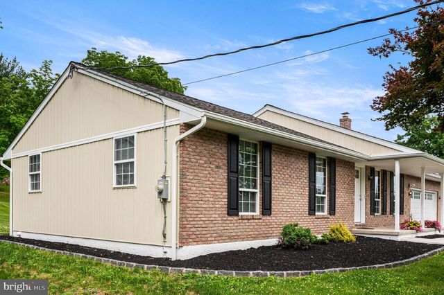 451 TOWNSHIP LINE RD, Bechtelsville, PA 19505