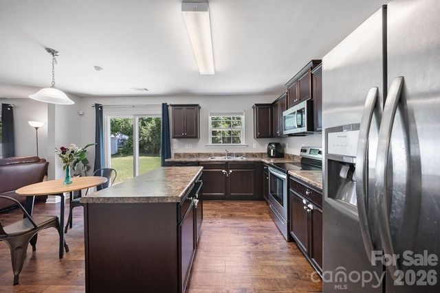 5329 Park Brook Drive, Charlotte, NC 28269