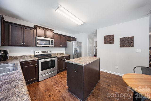 5329 Park Brook Drive, Charlotte, NC 28269