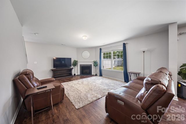 5329 Park Brook Drive, Charlotte, NC 28269
