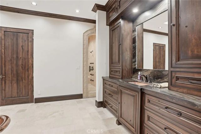 15014 Thunder Valley Road, Bakersfield, CA 93314