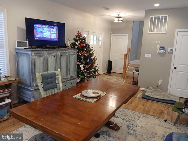 11337 RUSSELL RD, Hillsboro, VA 20132