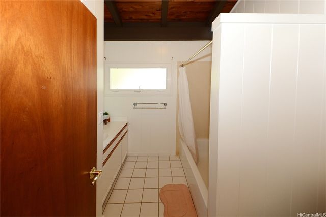 2442 10th Avenue, Honolulu, HI 96816