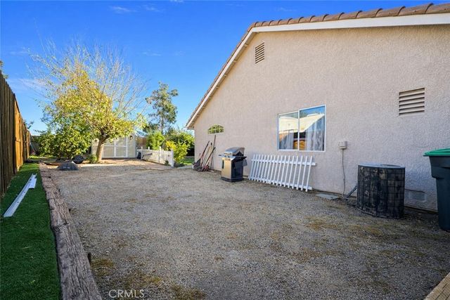 1063 Barnes Court, Calimesa, CA 92320